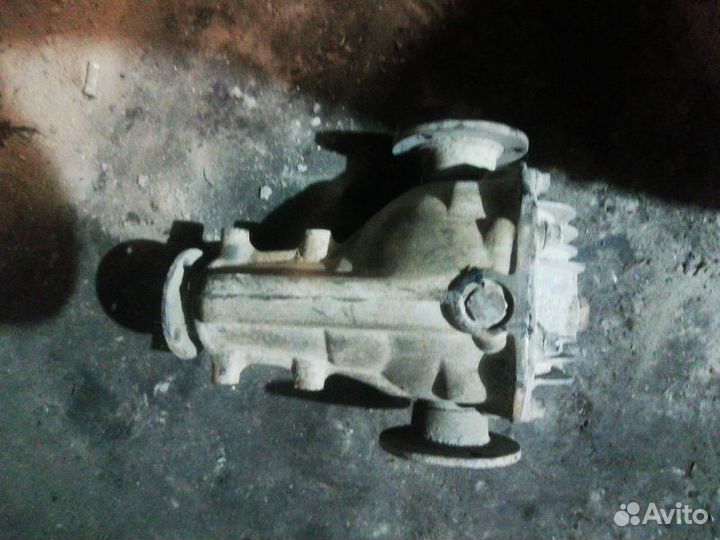 Редуктор задний Mitsubishi Chariot N44W 4G64 1994