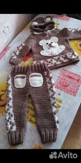 Вязаный костюм детский