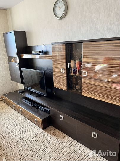 Стенка в гостиную