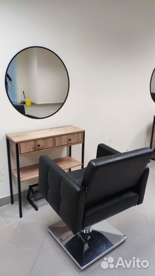 Консольный столик с зеркалом новый