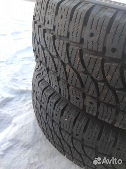 Шины зимние 235/65 r16