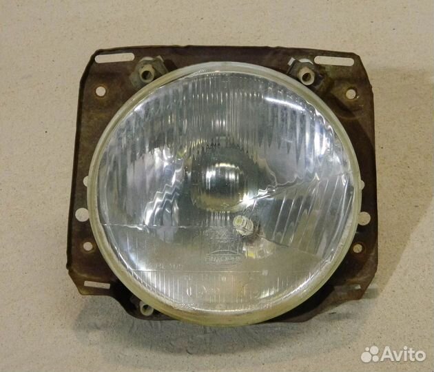 Фара правая VW Golf 2