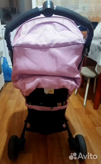 Прогулочная коляска viki