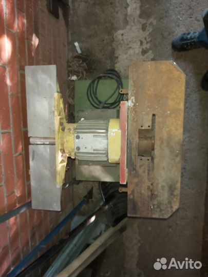 Деревообрабатывающий станок мбк-2 с фрезами