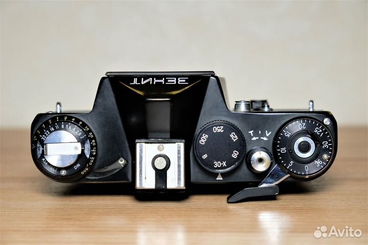 Зенит 11 тушка М42 в хорошем состоянии