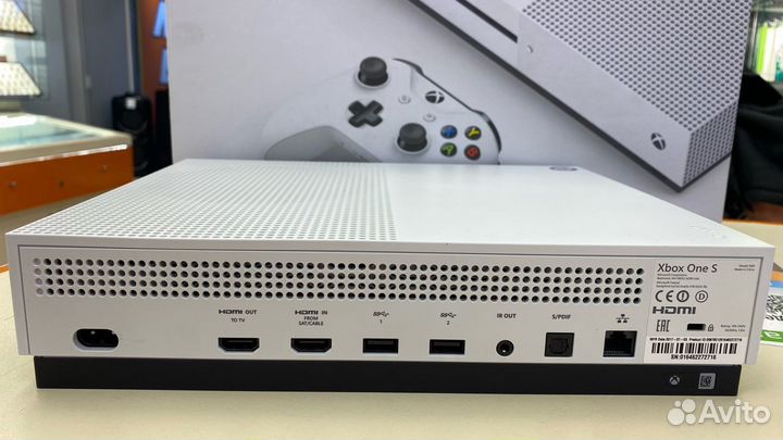 Игровая приставка Xbox One S 500Gb (Стр)