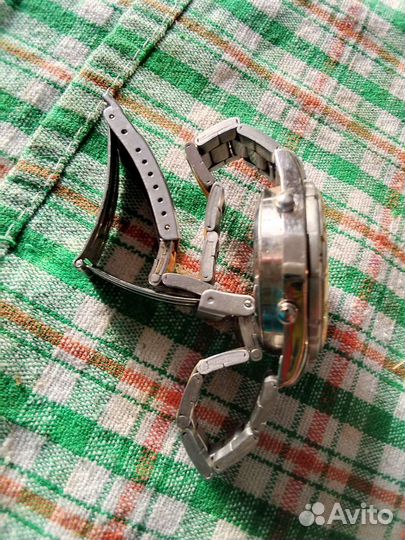 Часы электронные луч И sharp