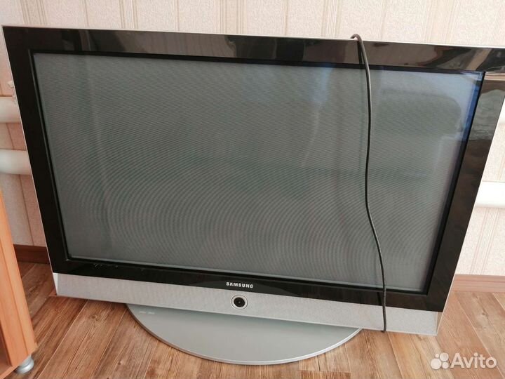 Телевизор samsung