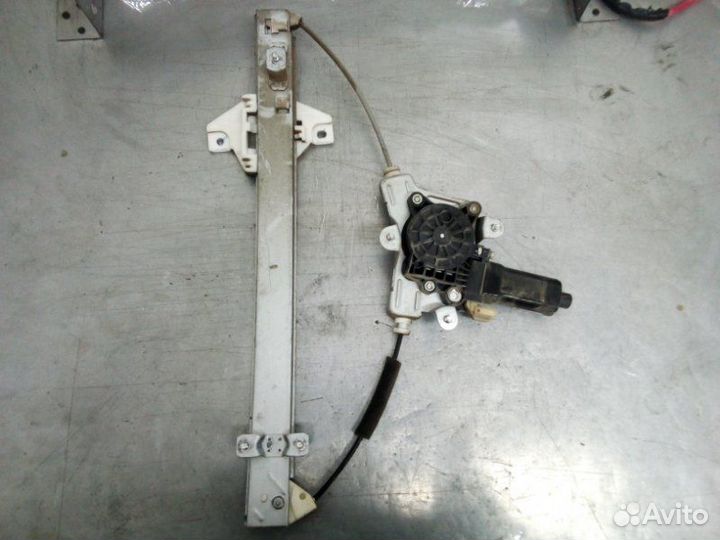 Стеклоподъемник задний правый Hyundai Accent Ii