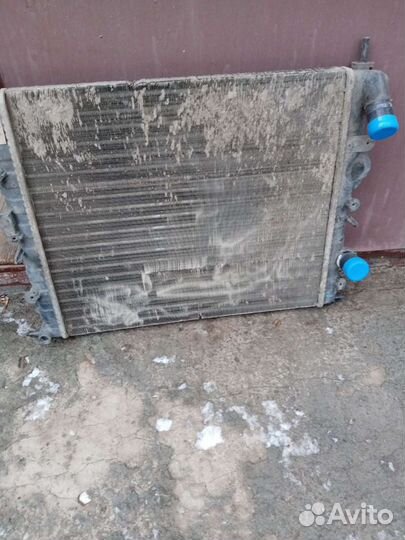 Радиатор на рено симболь