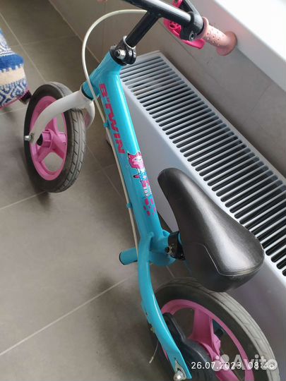 Детский велосипед четырехколесный