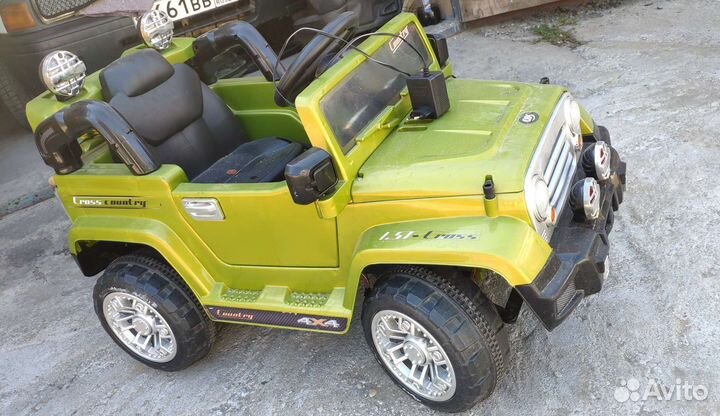 Детский электромобиль бу