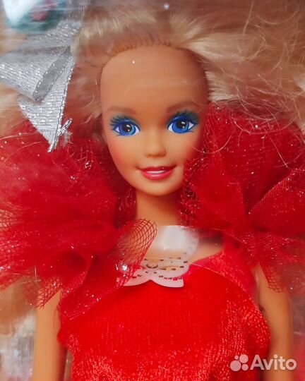 Happy Holidays Barbie Blonde 1988