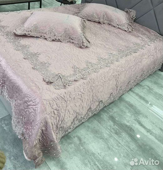 Покрывало на кровать