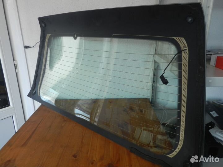 Стекло двери багажника Nissan X-Trail T30