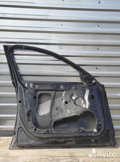 Дверь дефект передняя левая Audi A6 2012