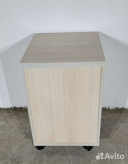 Тумба выкатная