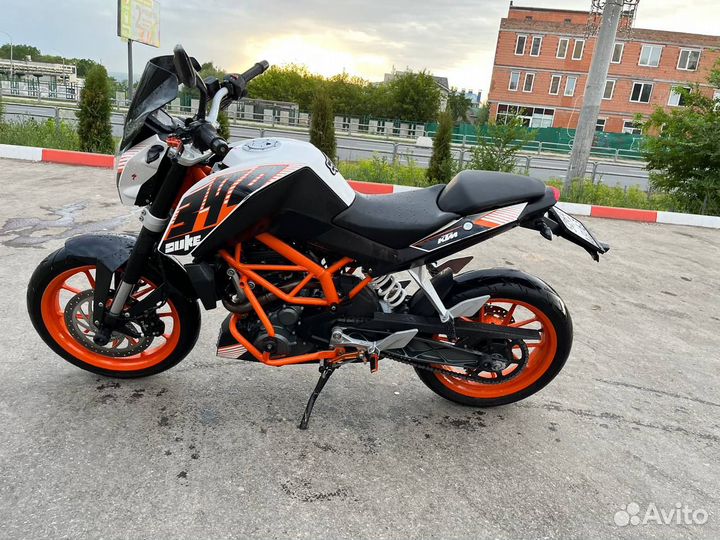 KTM duke 390