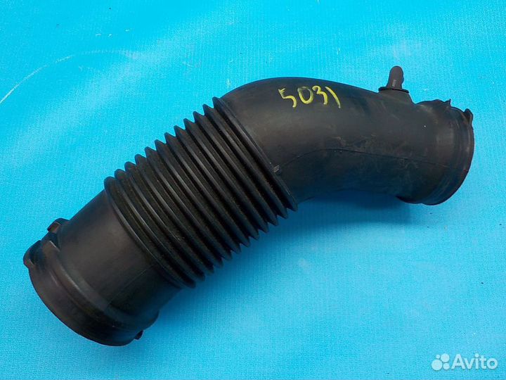 Резонатор воздушного фильтра Audi A6 (C6, 4F) 2005