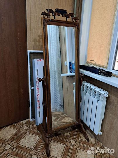 Зеркало напольное