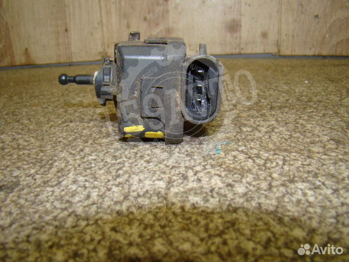 Моторчик корректора фары Renault Symbol 1