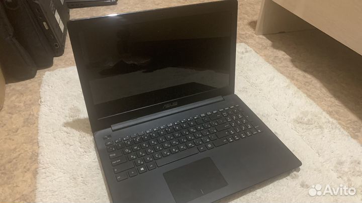 Ноутбуки в разбор по запчастям