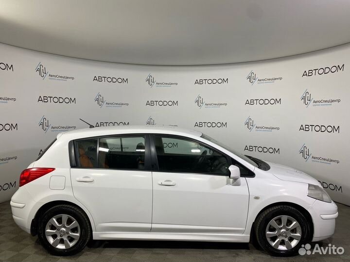 Nissan Tiida 1.6 AT, 2011, 180 444 км