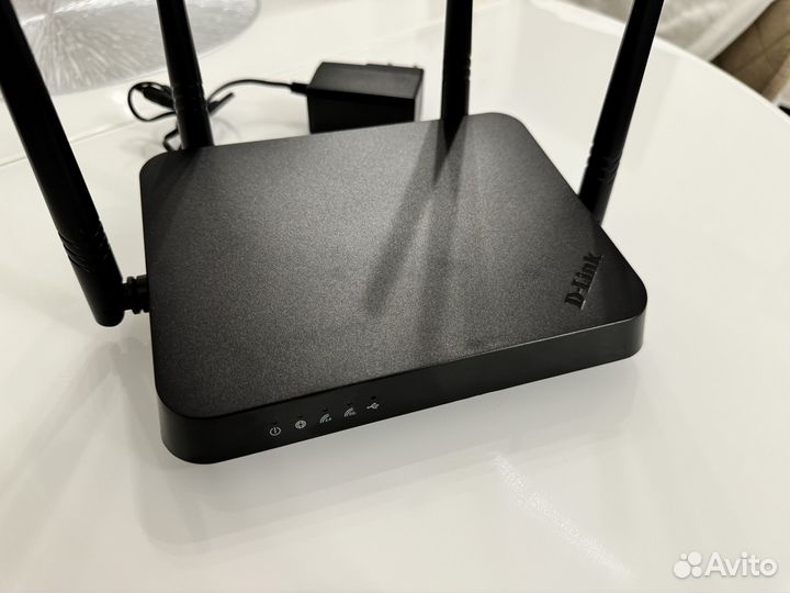 Wifi роутер D-link dir 825