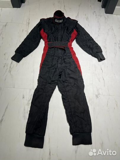 Комбинезон для автоспорта и картинга 130р