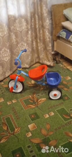 Детский трехколесный велосипед