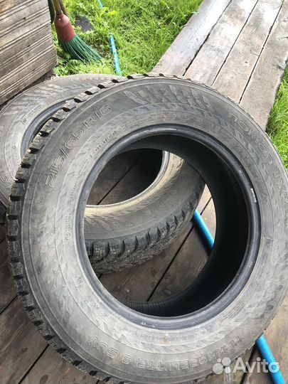 Nokian Tyres Hakkapeliitta 9 SUV 215/65 R16 104