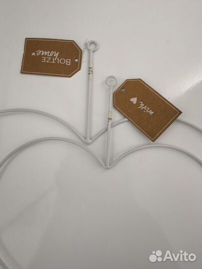 Вешалка декоративная