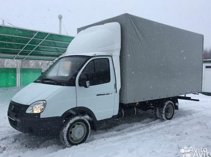 Водитель на автомобиль компании