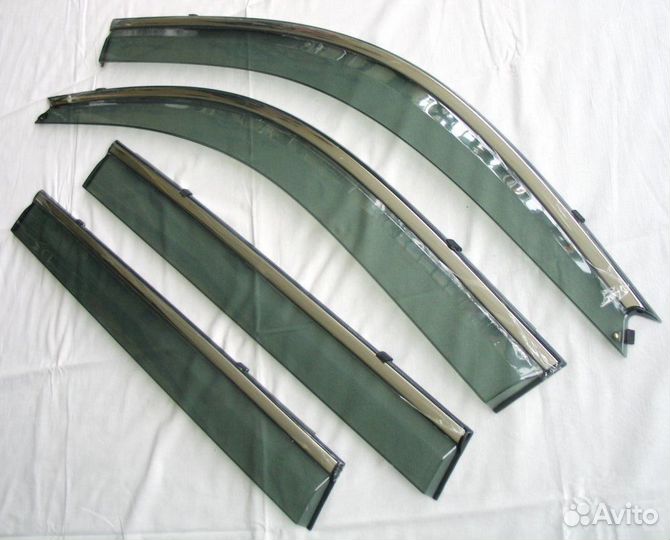 Land Cruiser Prado 120 Ветровики с хромом D9QE9