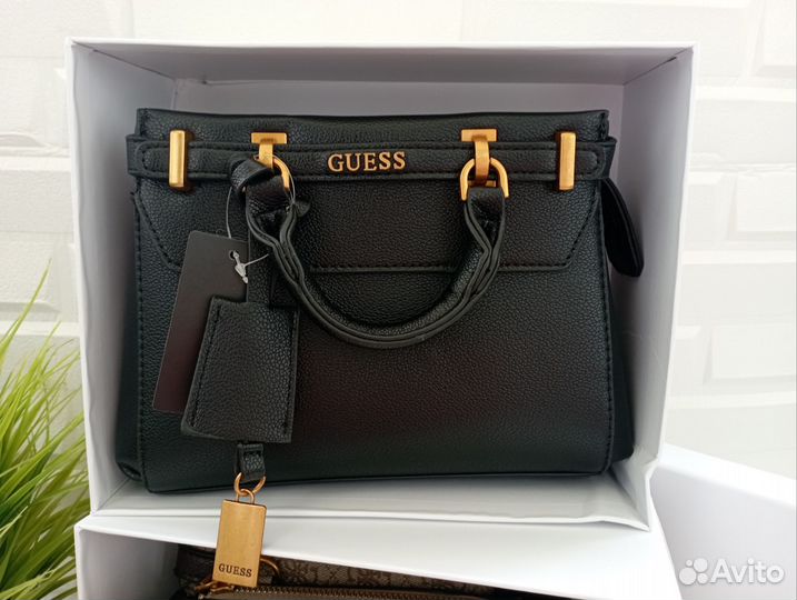 Сумки guess