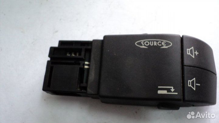 Управление аудио системой Renault Laguna 1.6 2002