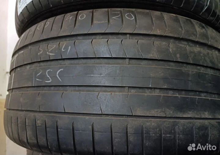 Pirelli P Zero PZ4 305/40 R20