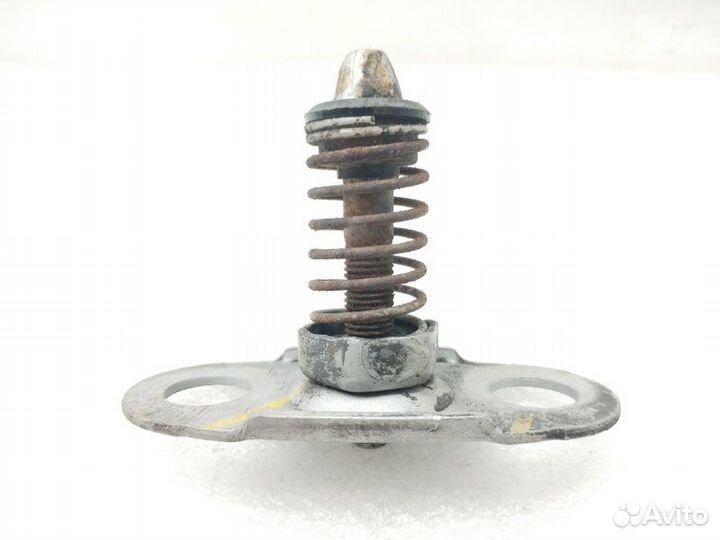 Упор капота Bmw X5 E53 3.0 2001