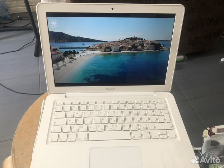 Макбук 13 2010
