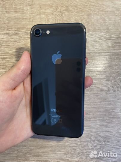 iPhone 8, 64 ГБ