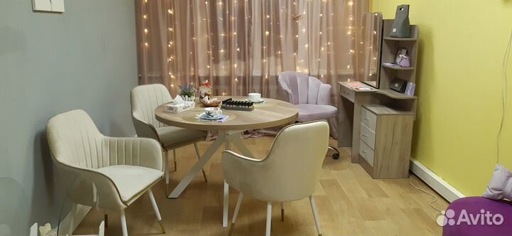 Столы и стулья для кухни новые бу