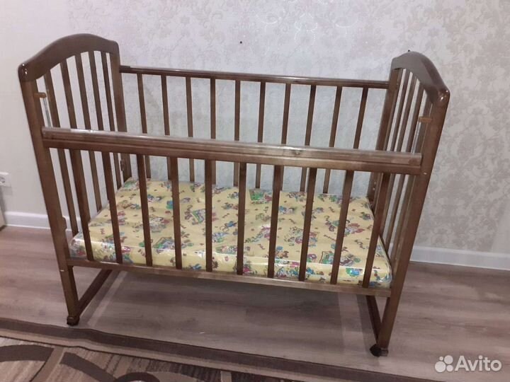 Кроватка детская