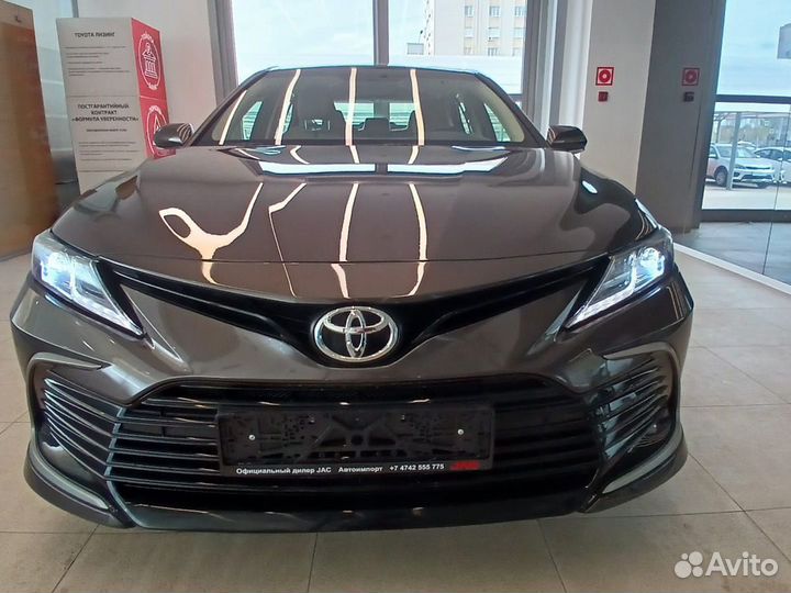 Toyota Camry 2.5 AT, 2023