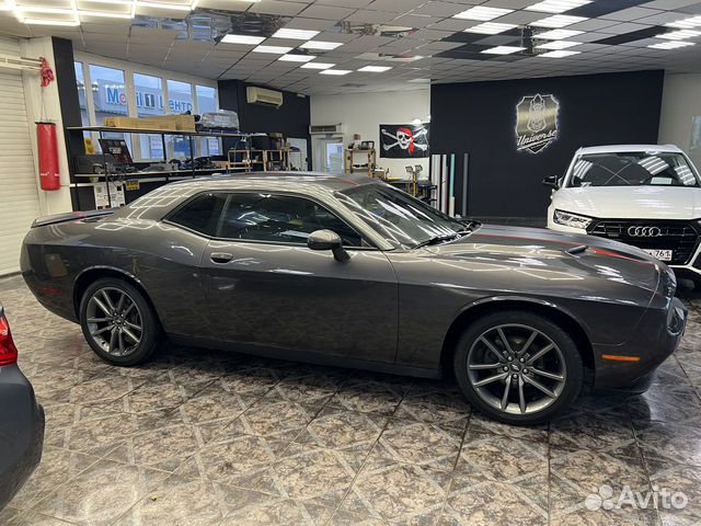 Dodge Challenger 3.6 AT, 2018, 110 000 км