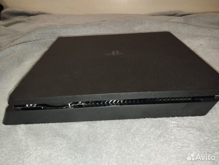 Игровая приставка ps4