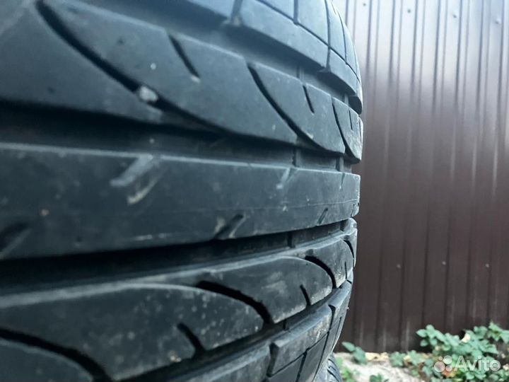 Bridgestone Dueler H/P 235/45 R19