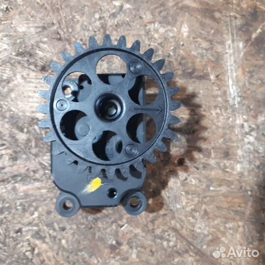 Моторчик заслонки печки