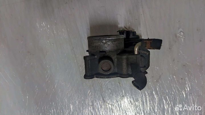 Дроссельная заслонка Toyota 220300D031