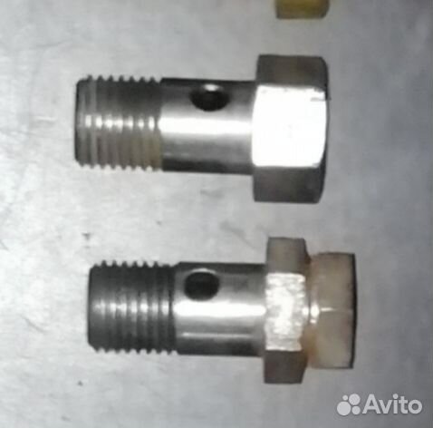 Топливный клапан обратки