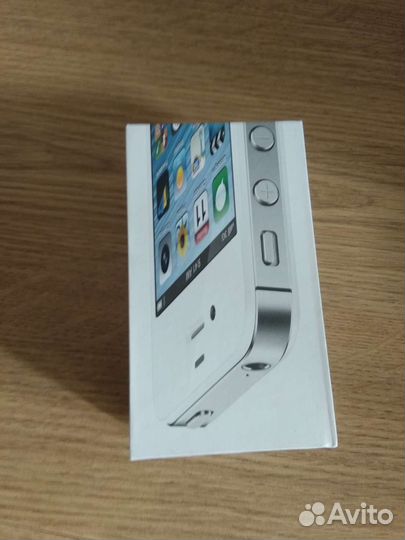 Коробка от телефона iPhone 4s